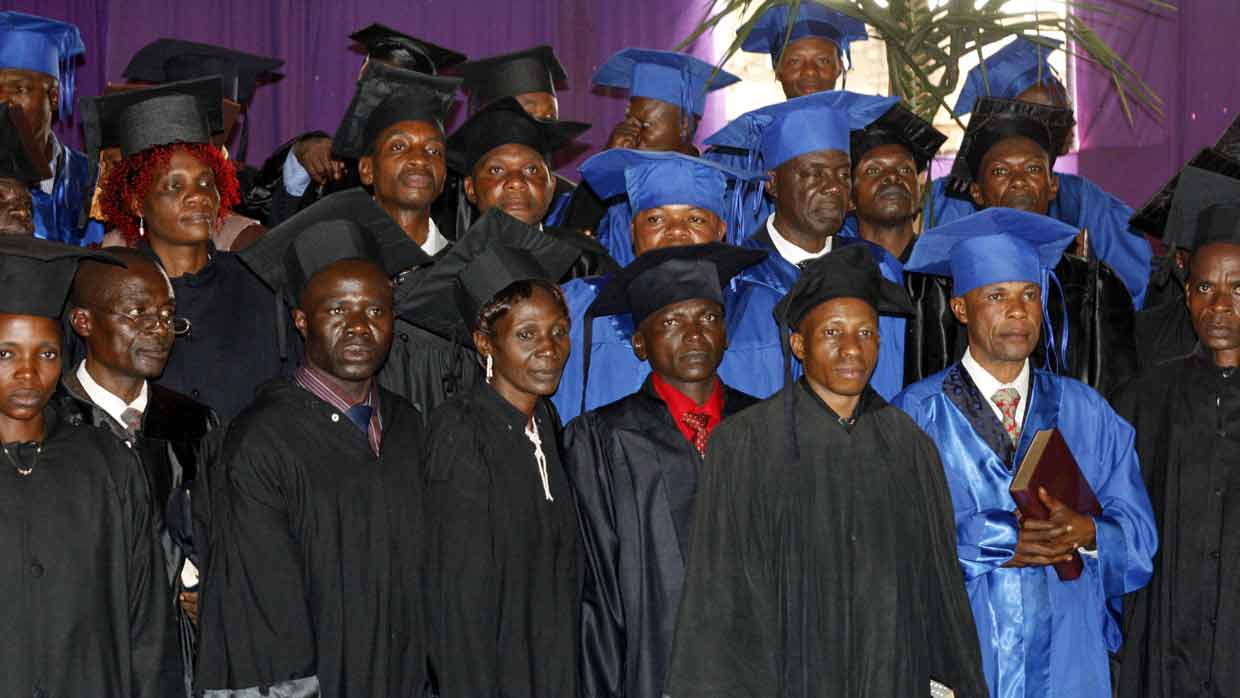 Mbuji-Mayi Bible School graduates